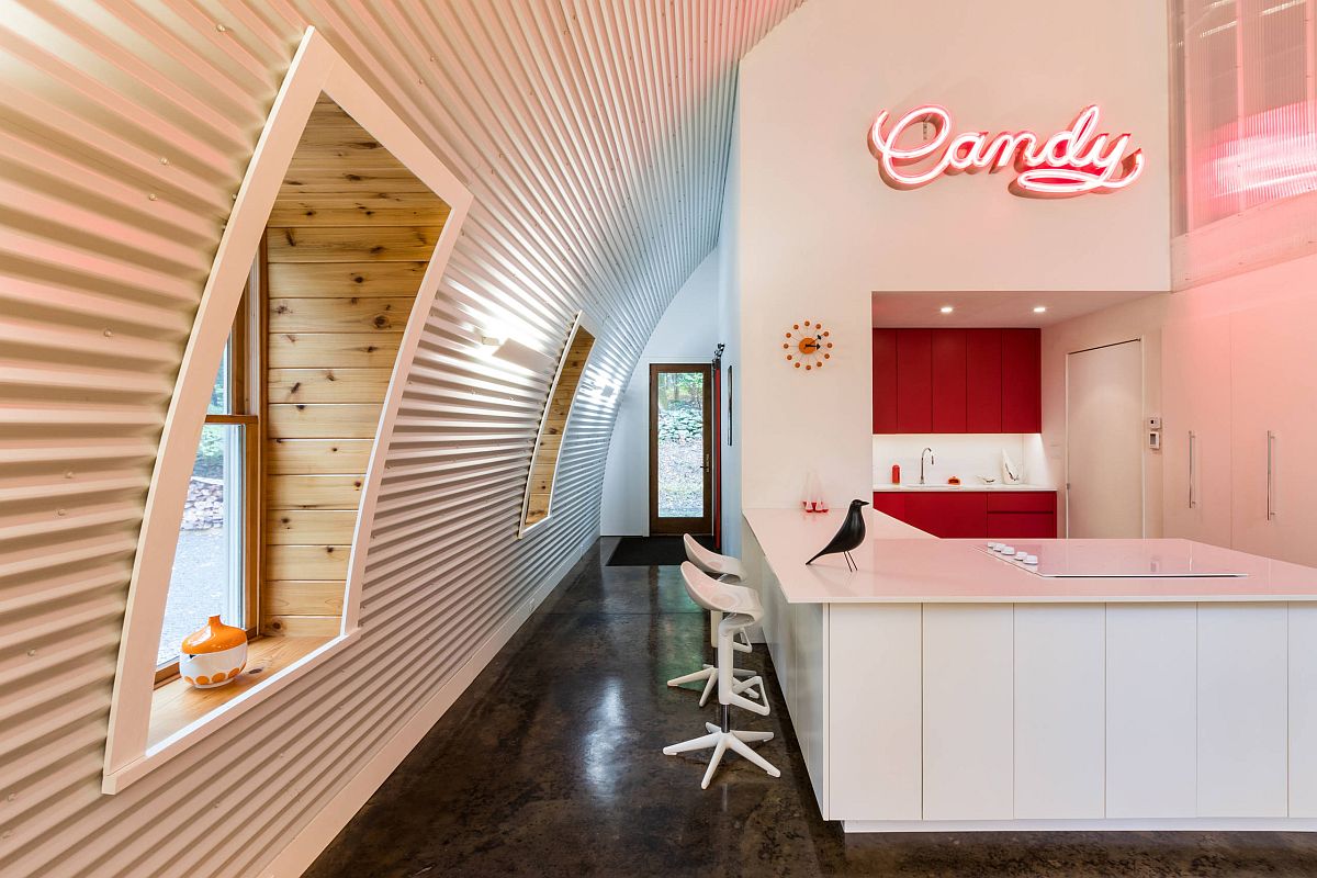 Light on the tip of a tongue: neon sign into the kitchen-